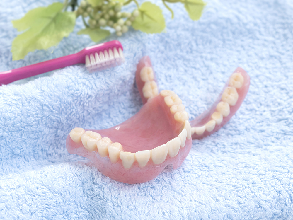 入れ歯（義歯）治療